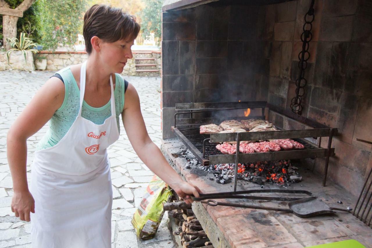 Fattoria Cristina Bilo Rosa Villa Castelnuovo Magra Exteriör bild